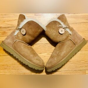 UGG Tan Sheepskin Boots with Button Accent size 7